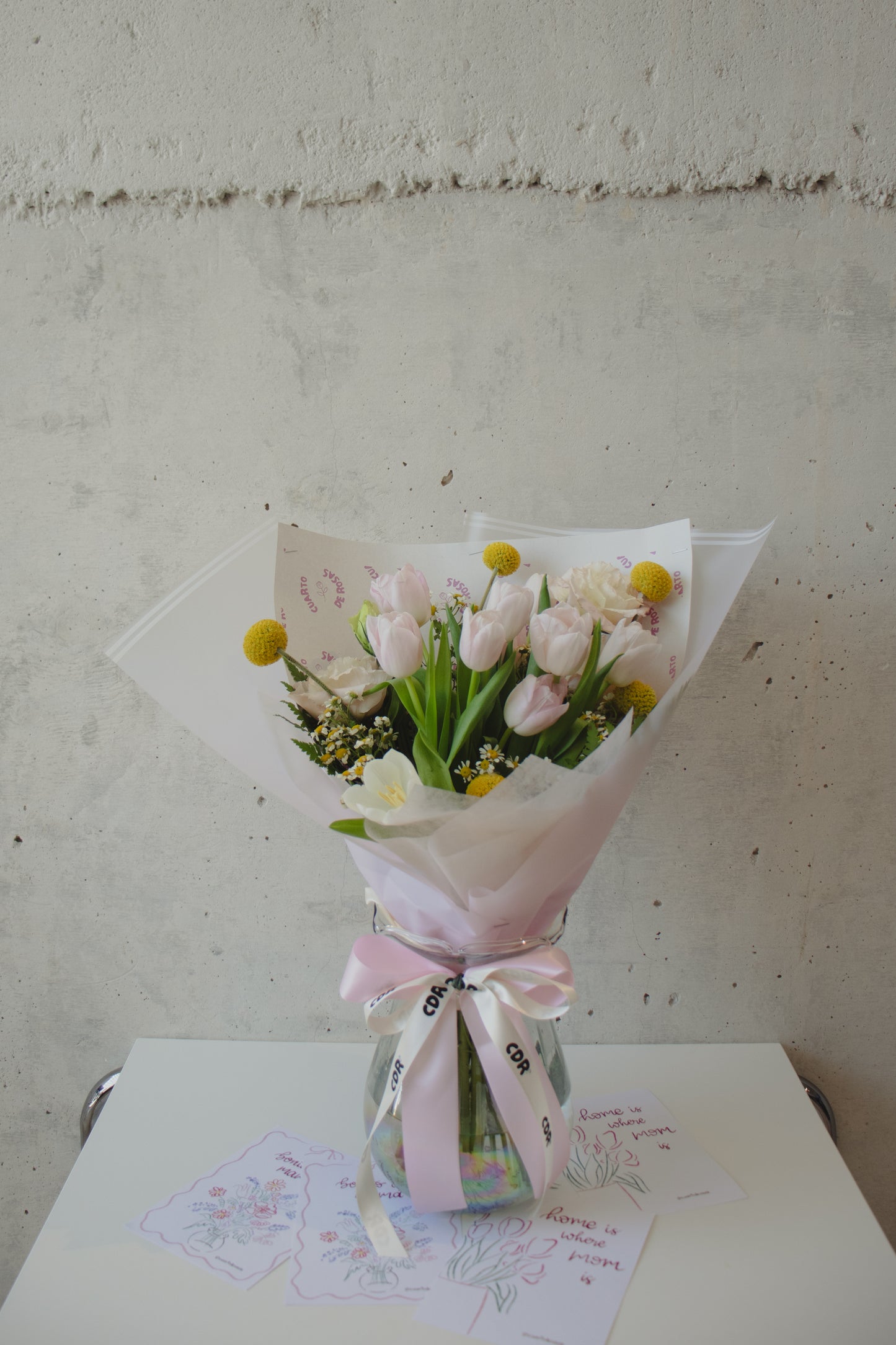 Base fresh tulips