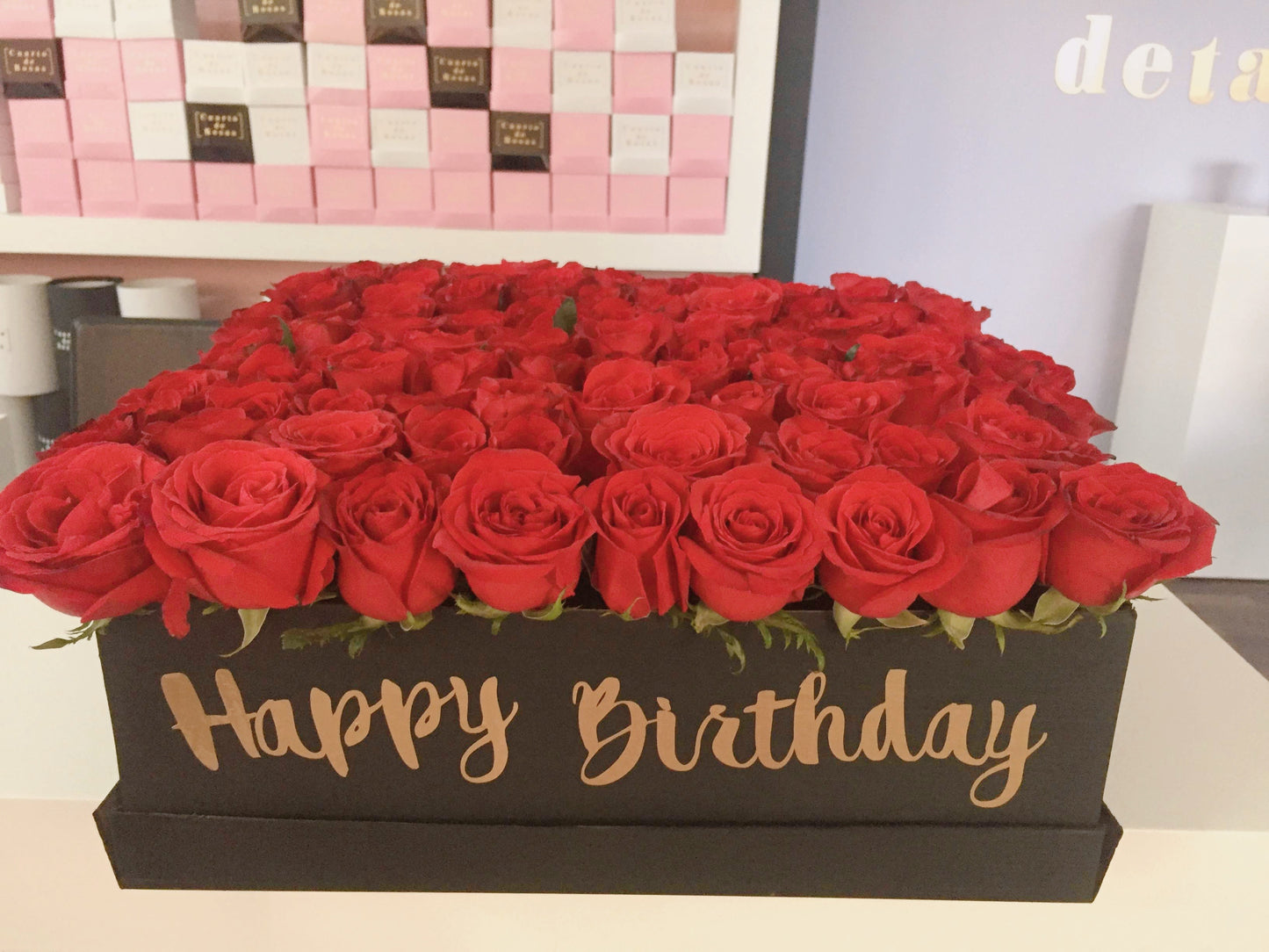 Caja cuadrada 150 Rosas
