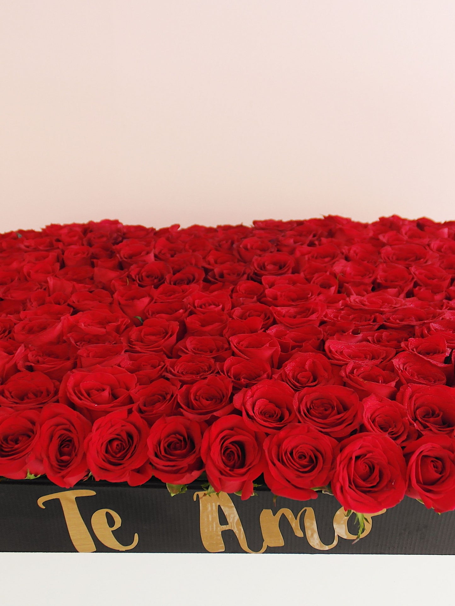 Caja cuadrada 200 Rosas