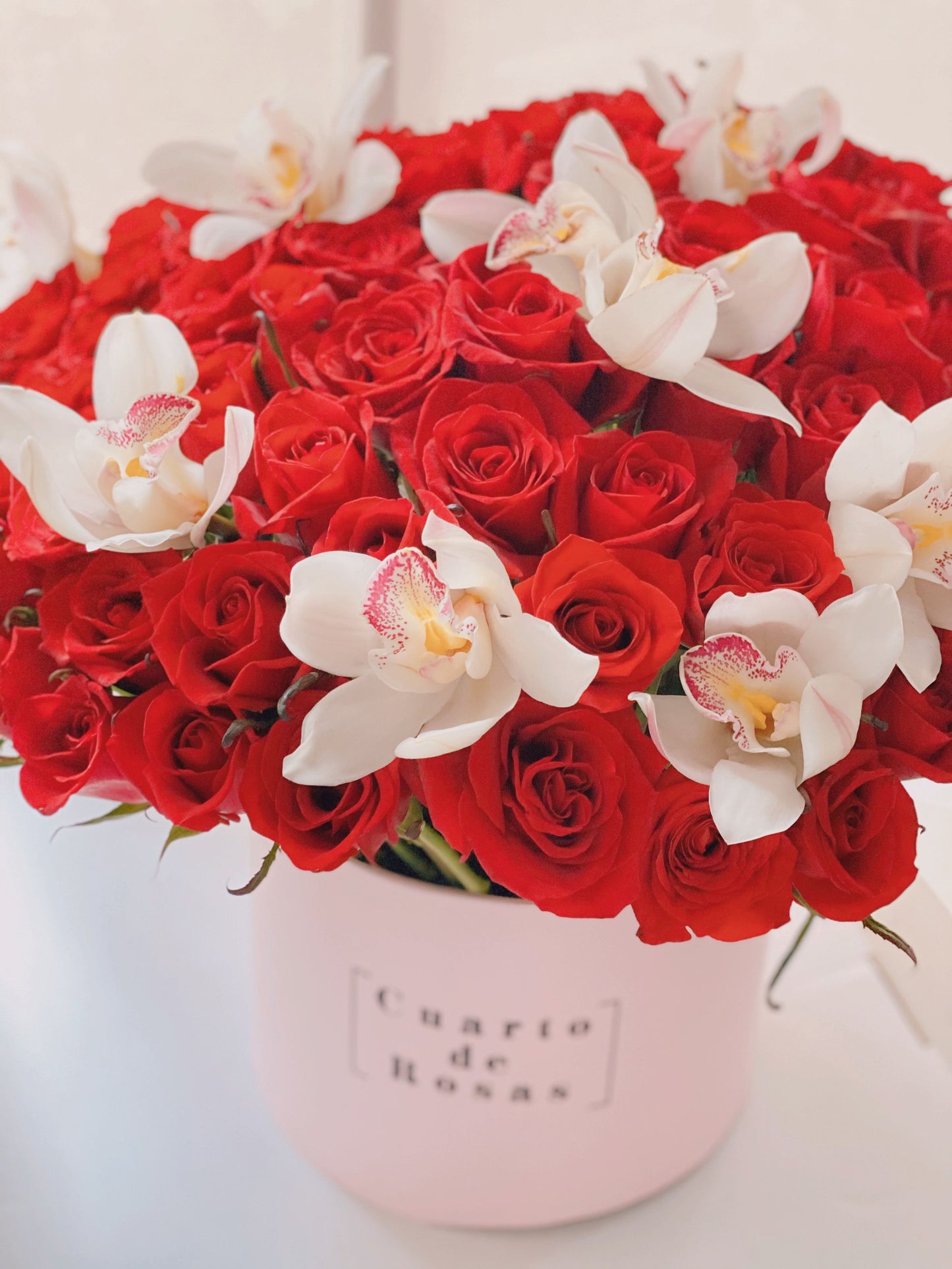Deluxe 75 rosas & Orquideas