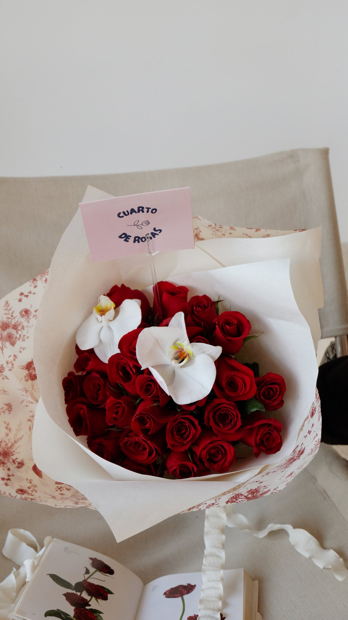 Ramo 50 Rosas + Anturios/Orquídeas